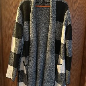 Black and White Checkered Women's Sweater